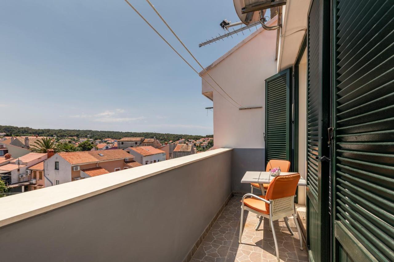 Apartment Slavica Mali Lošinj Exteriör bild